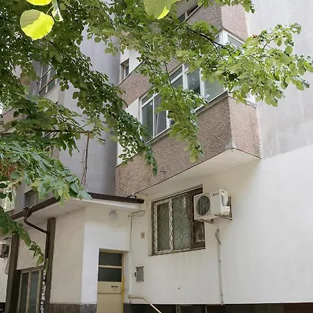 1bd Flat With A Terrace Next To The Sea Garden *