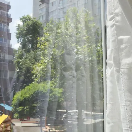 1bd Flat With A Terrace Next To The Sea Garden Апартамент *