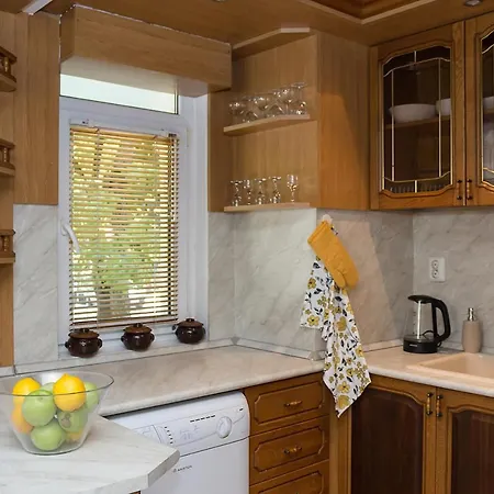Апартамент 1bd Flat With A Terrace Next To The Sea Garden *