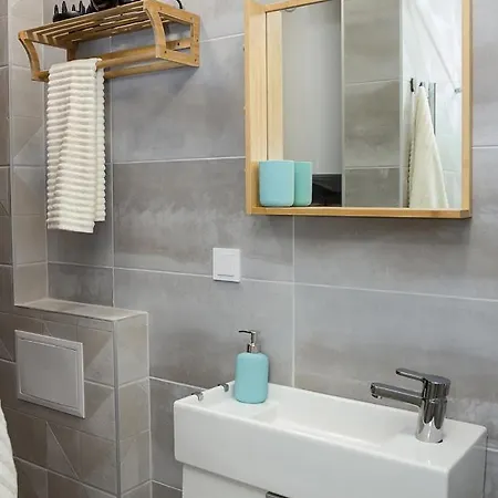 Апартамент 1bd Flat With A Terrace Next To The Sea Garden Варна